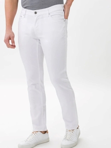 White Chuck Hi-Flex Light Modern Fit Men Trouser | Brax Men's Trousers | Sam's Tailoring Fine Men's Clothing